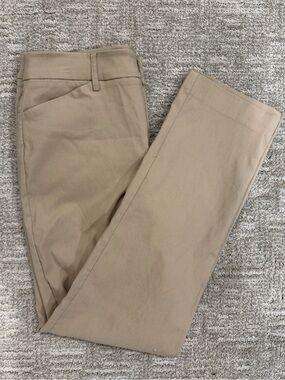 Nine West women’s Khaki Straight-Leg Dress Pants- size 8